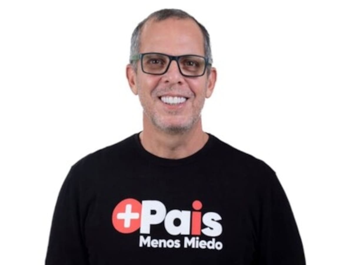 Al Oído | Pastor Saade cumple los requisitos para estar en el Gobierno: cree en censura y reelección