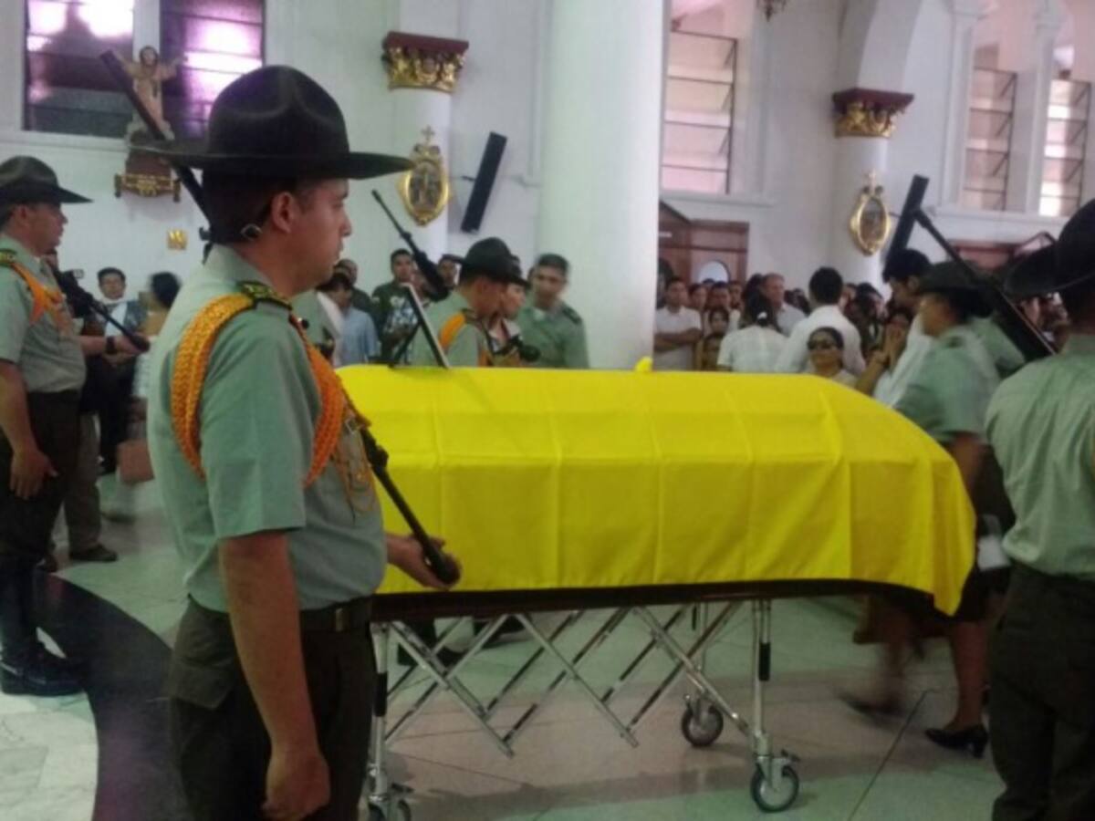 En Ibagué, se cumplieron honras fúnebres de oficial muerto en emboscada