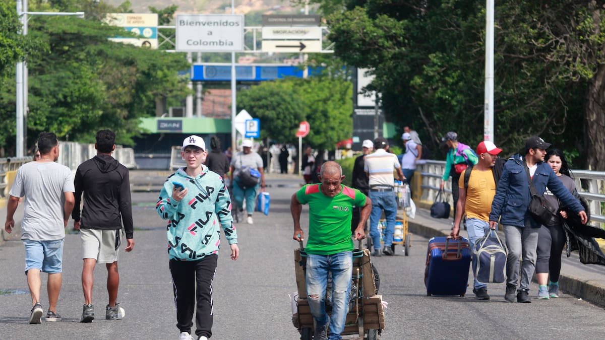 Venezuela restringe la salida de vehículos particulares hacia Colombia este viernes 7 de agosto