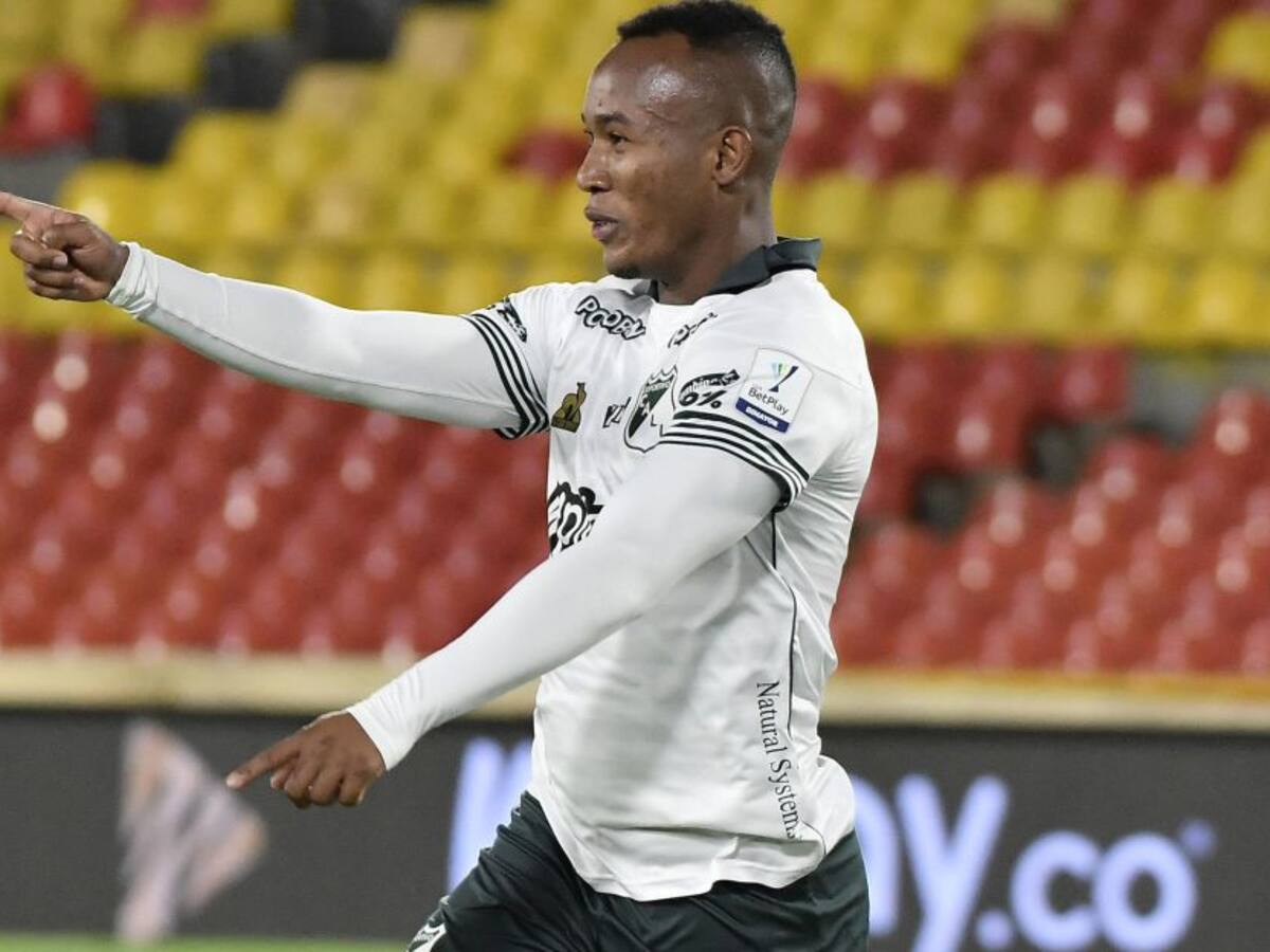 Balanta le amarga la noche a Santa Fe en el último suspiro