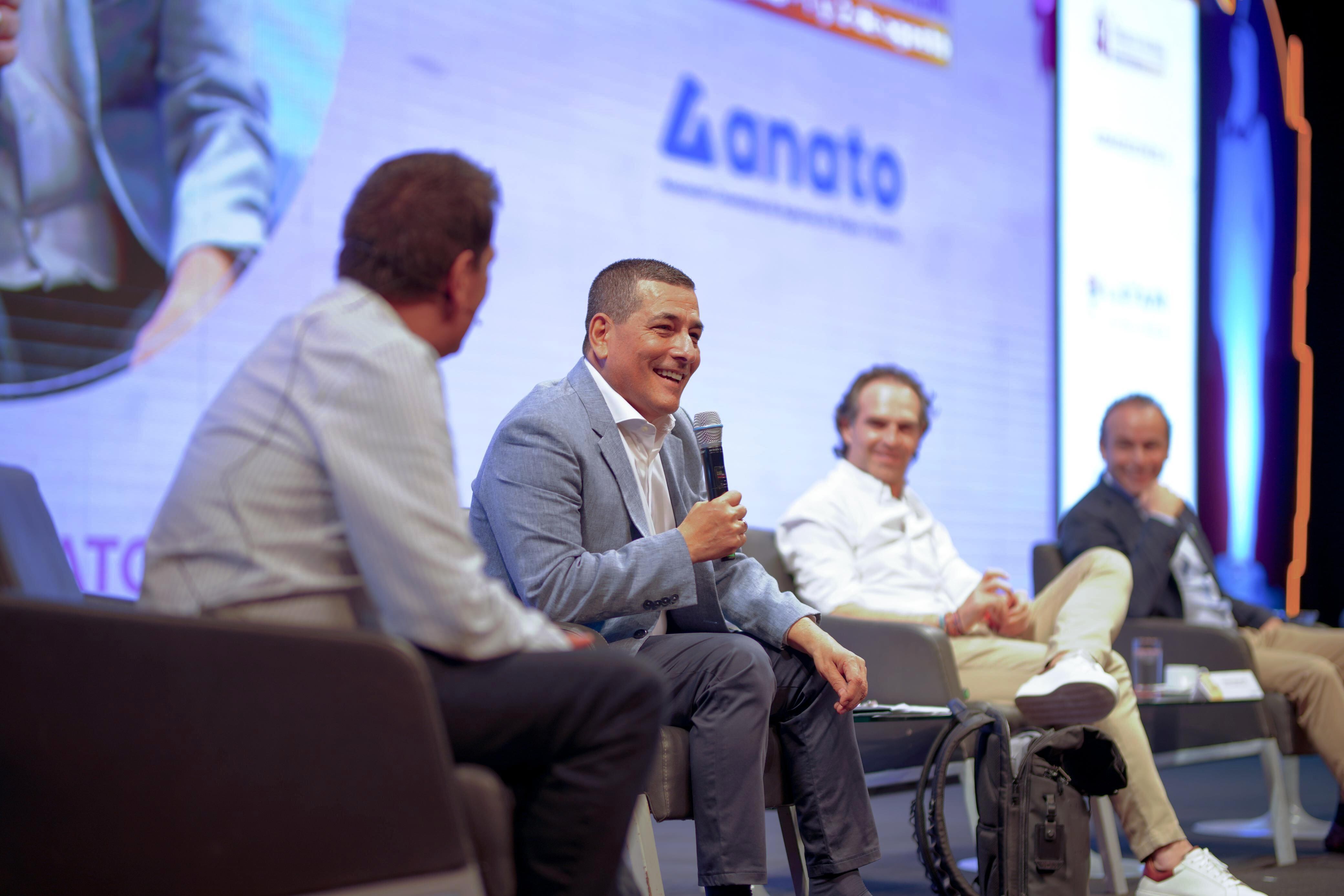 El alcalde Dumek Turbay destacó el turismo como fuente de las economías locales