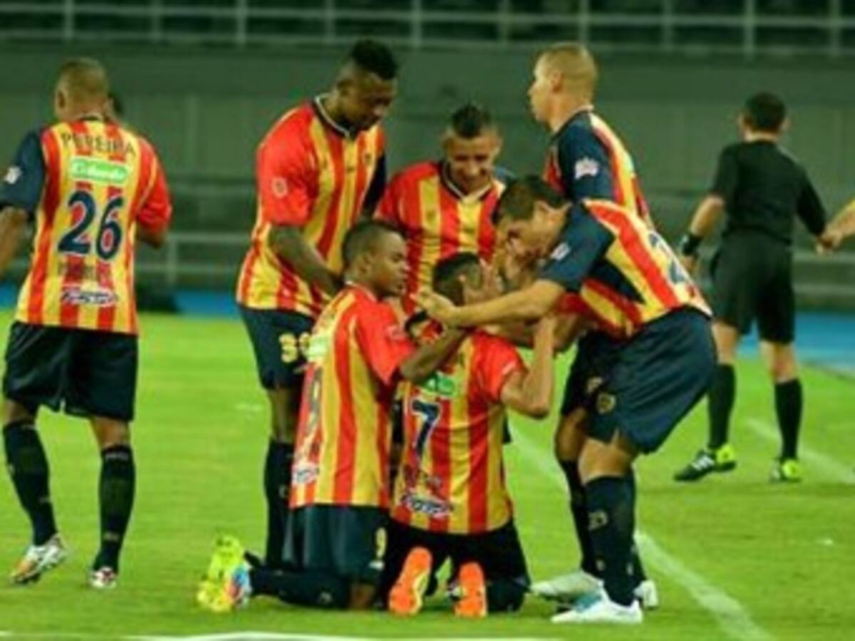 Águilas Pereira vence 2-0 a Pasto y queda muy cerca de los cuadrangulares