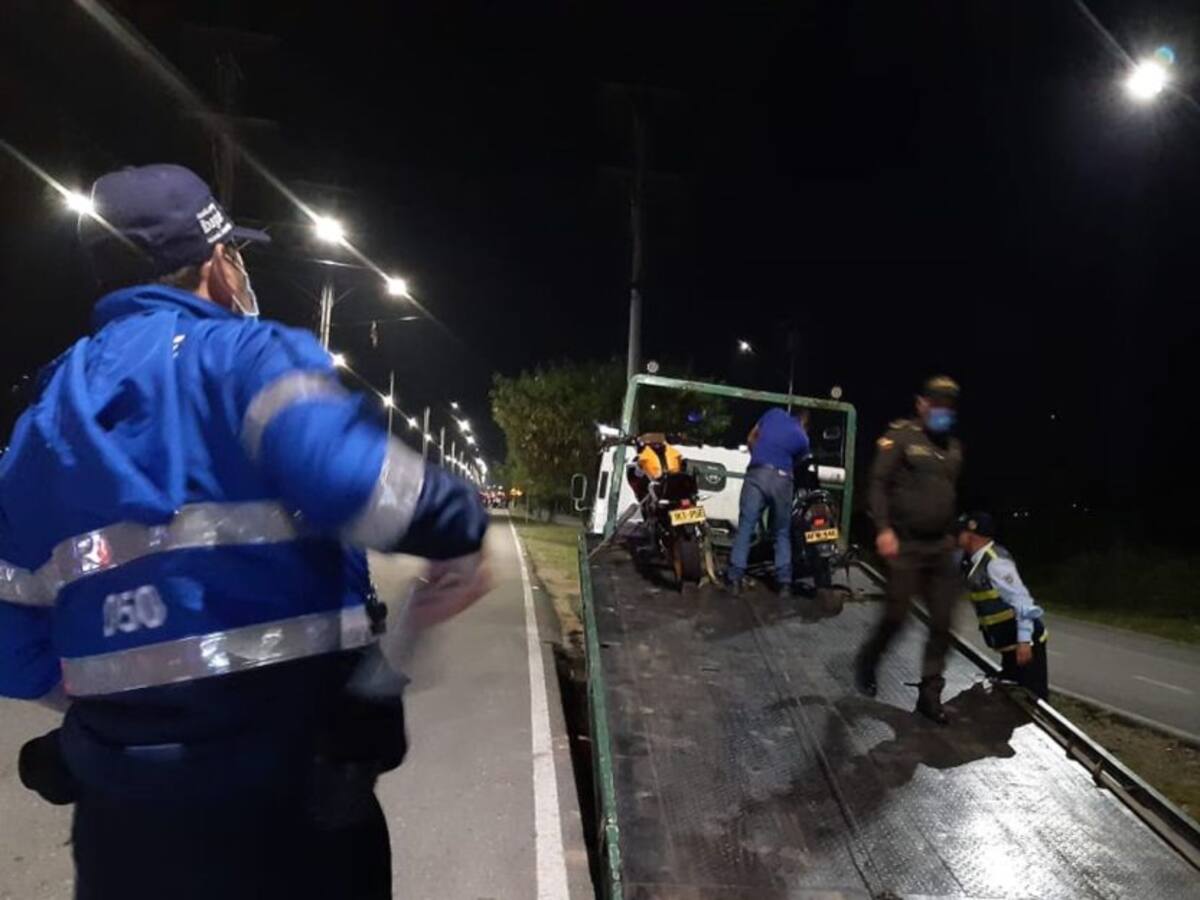 Operativo contra piques ilegales deja 23 vehículos inmovilizados en Ibagué