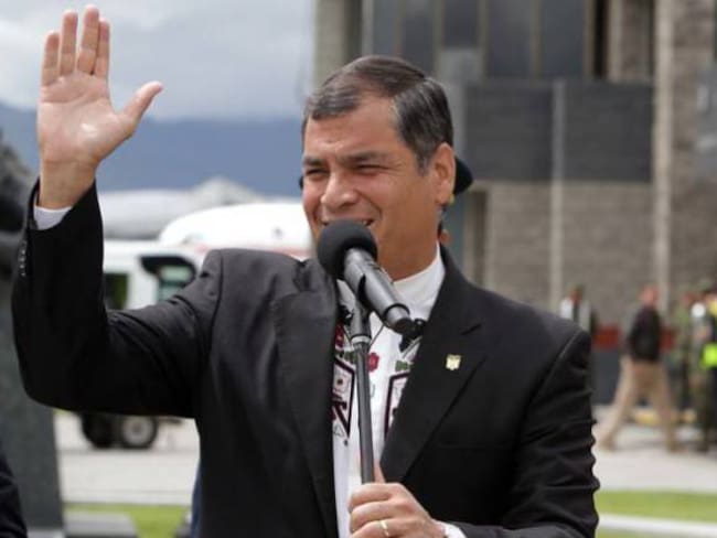 El terremoto de Ecuador pone en la mira la gestión económica de Correa