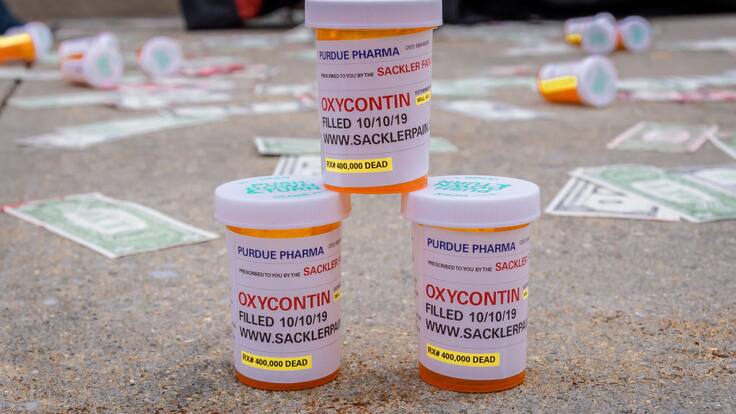 La verdadera historia de PainKiller, exitosa serie de Netflix sobre el OxyContin en EE.UU.