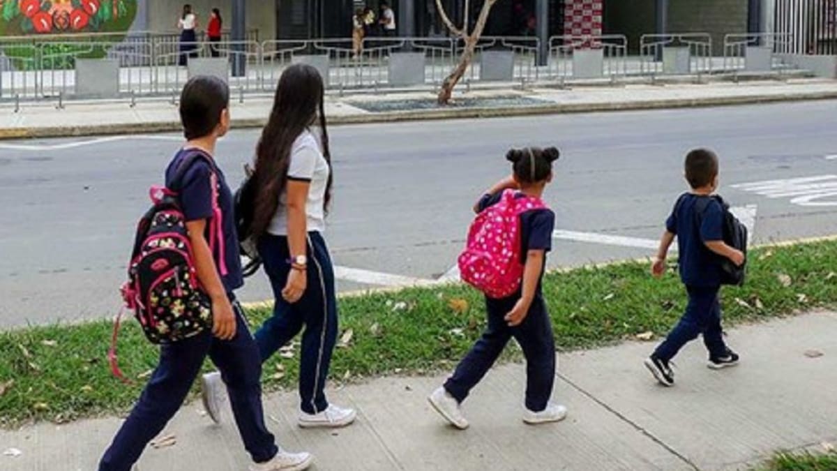 Gobernadora propone 'Pico y Clase' para reactivar jornadas académicas