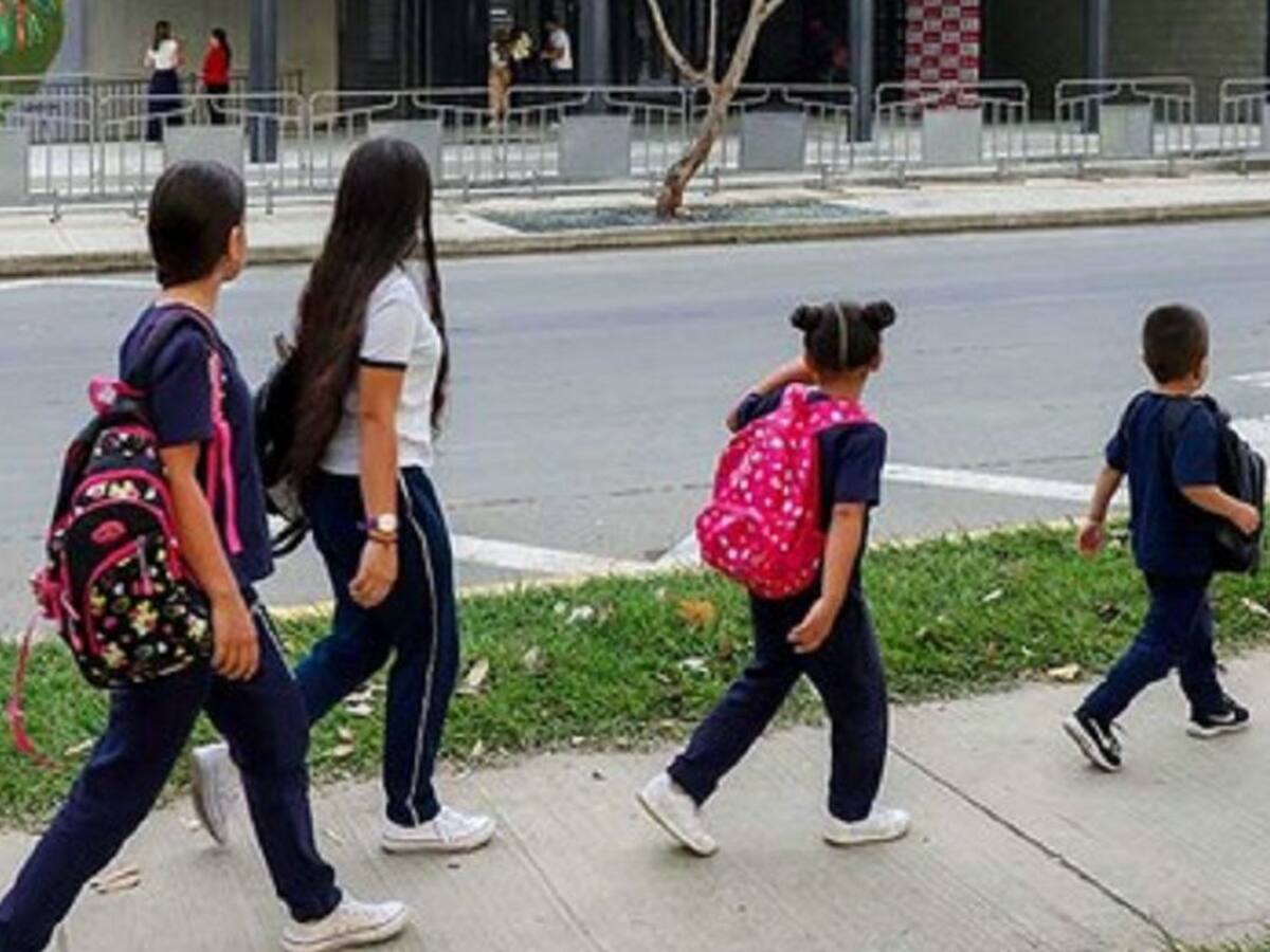 Gobernadora propone 'Pico y Clase' para reactivar jornadas académicas