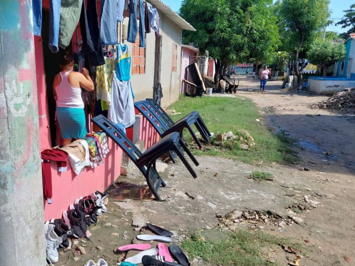 “Nos tocó dormir en el piso”: Damnificados por el invierno en Barranquilla