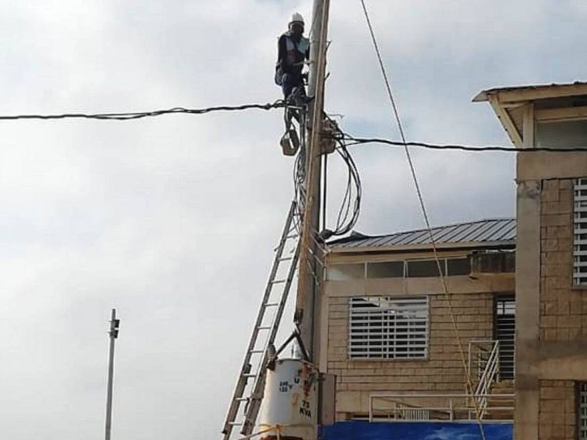 Colegio de Tierrabomba ya cuenta de servicio de energía