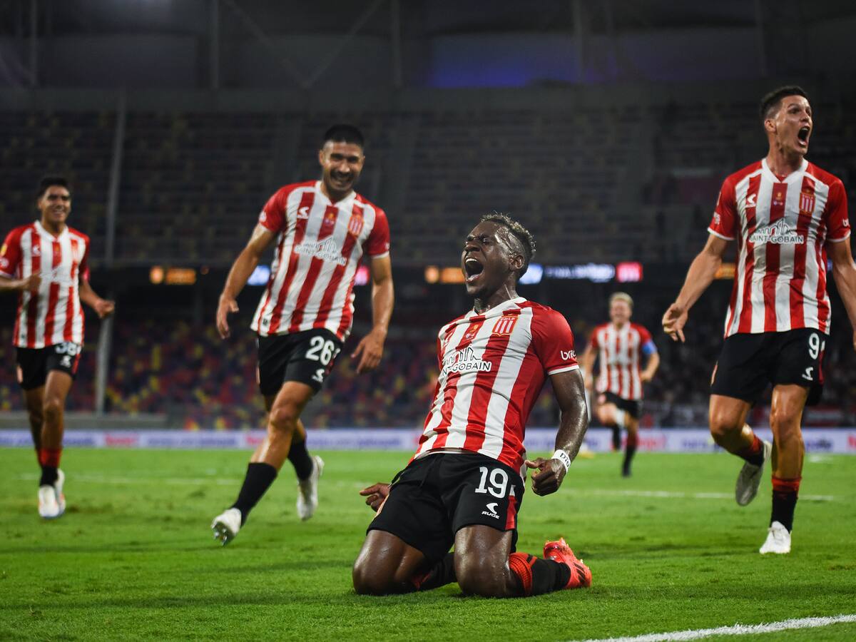 Video: Estudiantes, campeón de la Superliga de Argentina con golazo colombiano