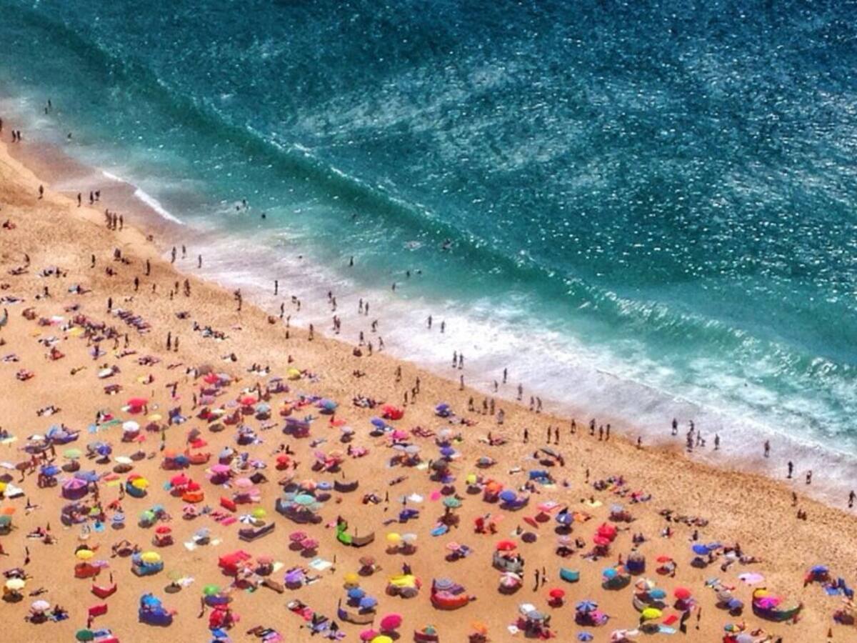 ¿El colmo? Hotel cobra descorche de una botella sin haberla consumido