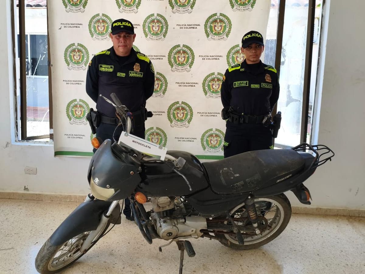 Policía recupera en Marialabaja una motocicleta que había sido hurtada hace diez años