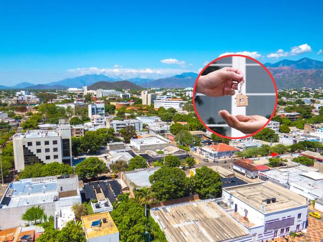 Vista panorámica de la ciudad de Valledupar, Colombia, y una persona entregando las llaves de una vivienda a otra persona (Fotos vía Getty Images)