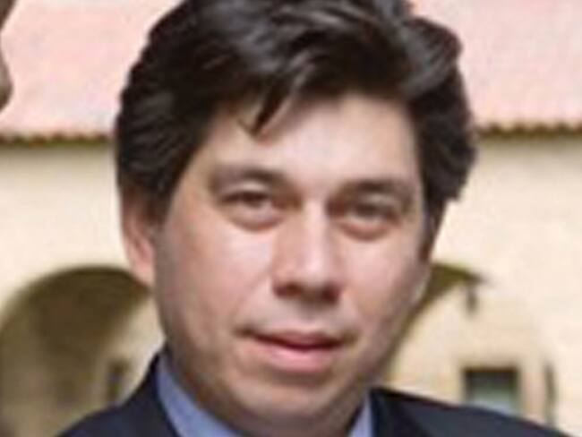 Duque tiende a comportarse como candidato: Daniel Coronell