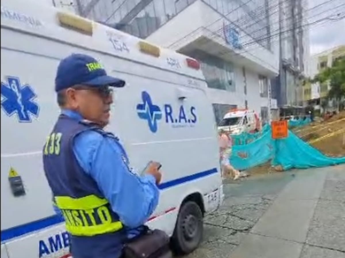 Denuncian agente de tránsito por imponer comparendo en medio de una atención médica en Armenia