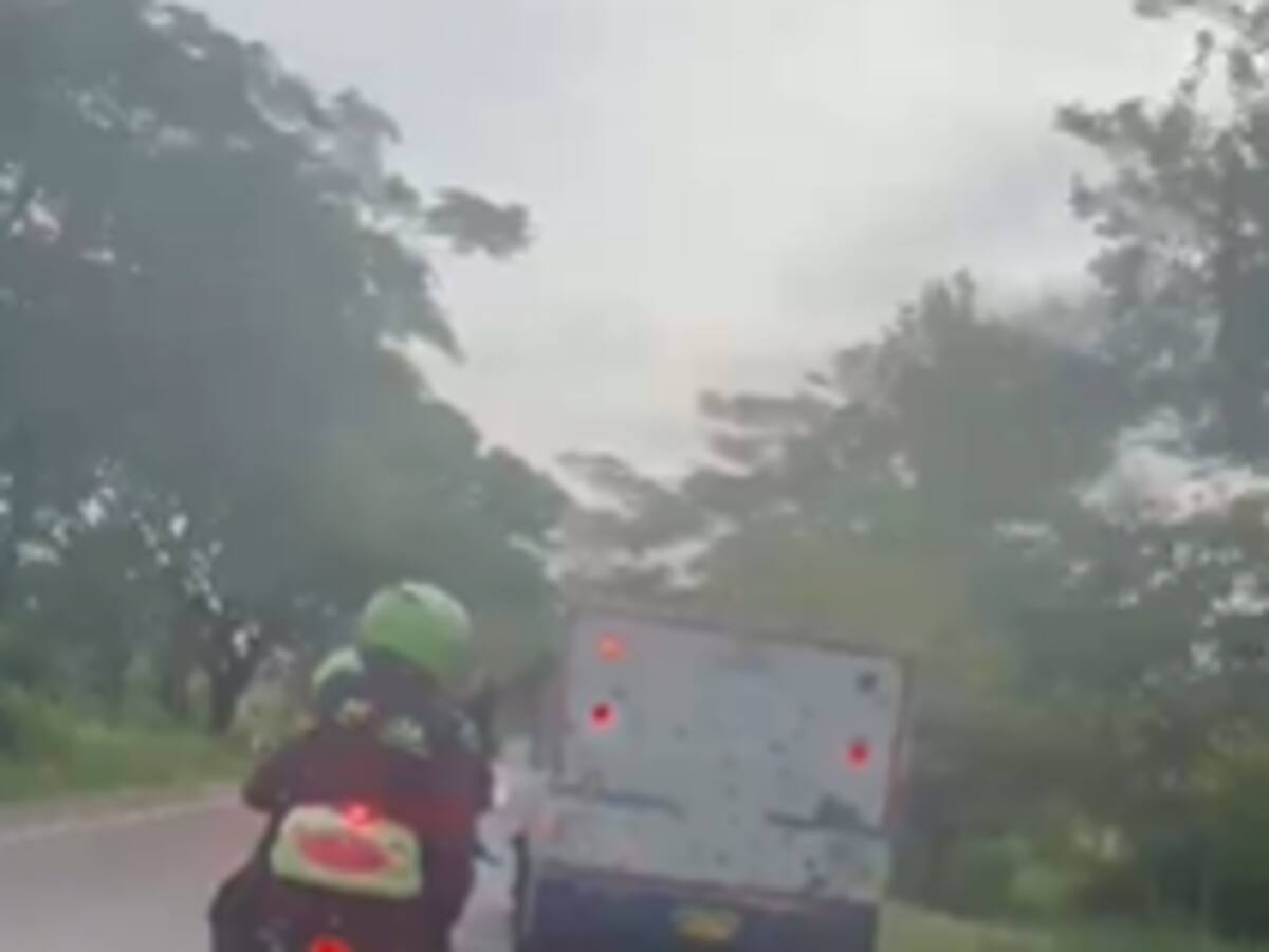 Persecución entre policías y atracadores por hurto en carro de valores en Valledupar