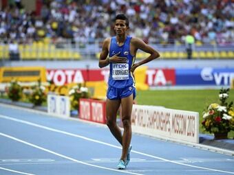 El atleta colombiano Rafith Rodríguez compite en las eliminatorias de 800m de los Mundiales de Atletismo Moscú 2013. Foto: EFE.