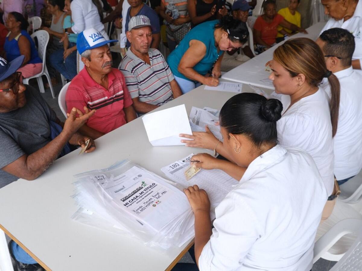 Alcaldía de Cartagena y Corvivienda entregan 400 títulos de propiedad