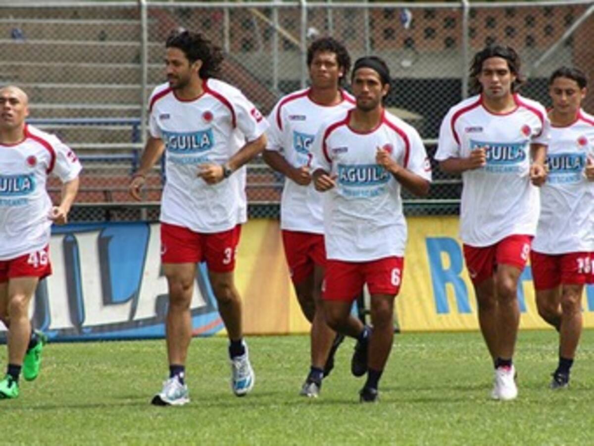 18 jugadores fueron convocados para los amistosos de la Selección Colombia