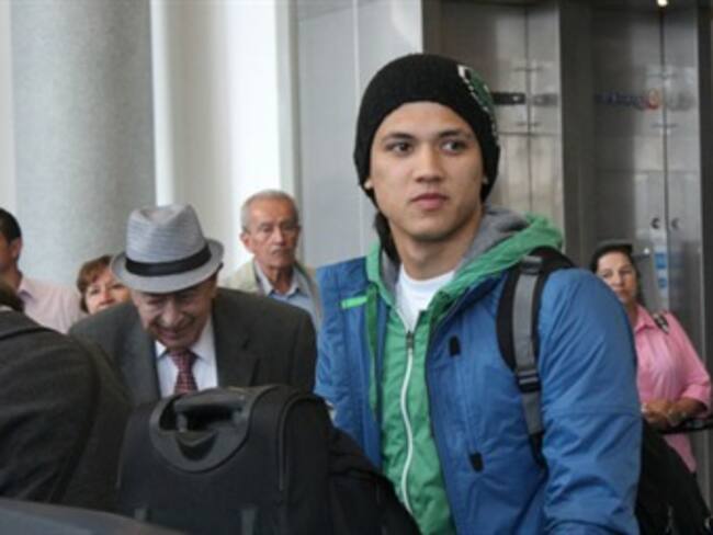 El nuevo delantero de Millonarios Freddy Montero llegó al país