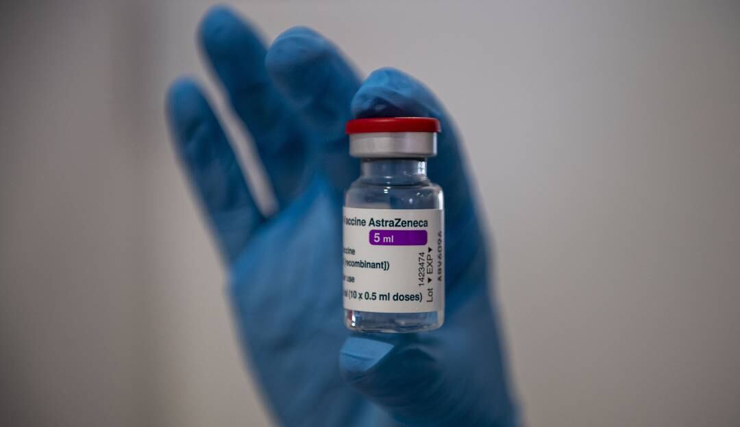 Vacuna de AstraZeneca cuyas dosis tienen retrasos de distribución en la UE