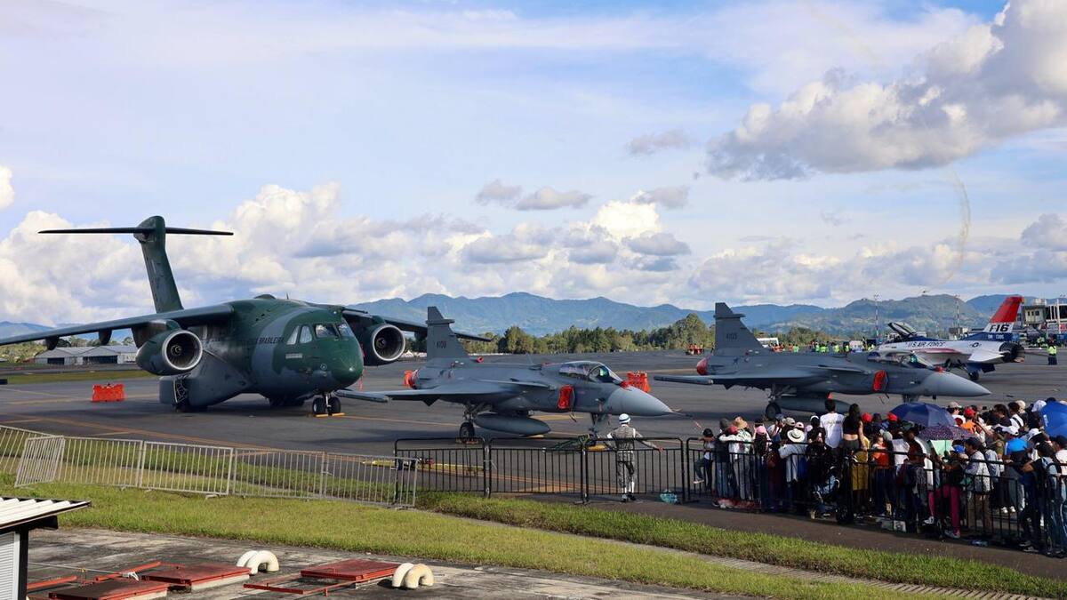 Cerca de 59 mil personas asistieron a la Feria Internacional Aeronáutica y Espacial