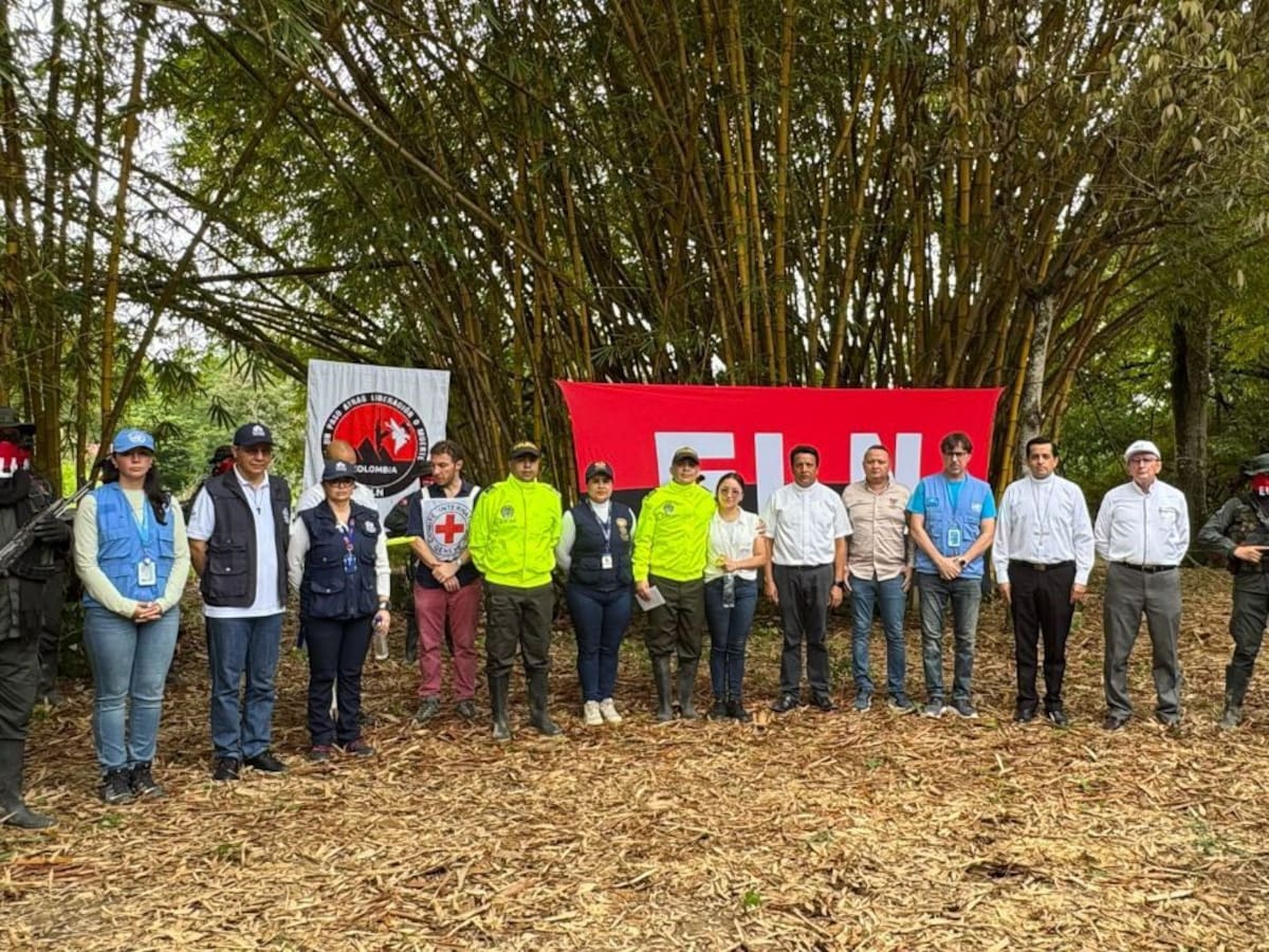 ATENCIÓN: Fueron liberados los dos agentes de la Dijín, secuestrados por el ELN desde hace un año