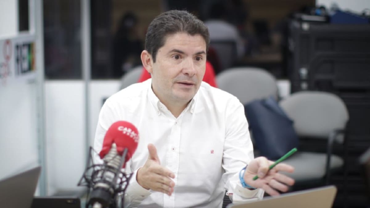 Se debe destrabar el conflicto de competencias con la JEP: Henao
