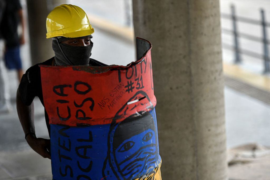 Primera Línea. Foto: Luis Robayo / AFP vía Getty Images