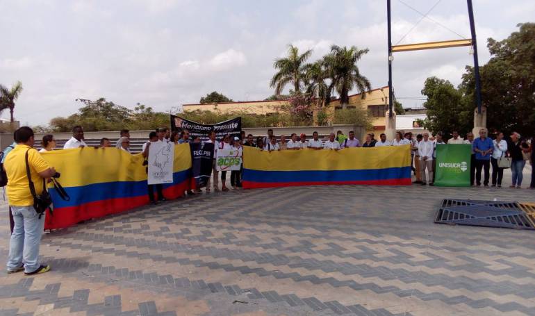 Periodistas de Sucre en la Plaza Majagual.