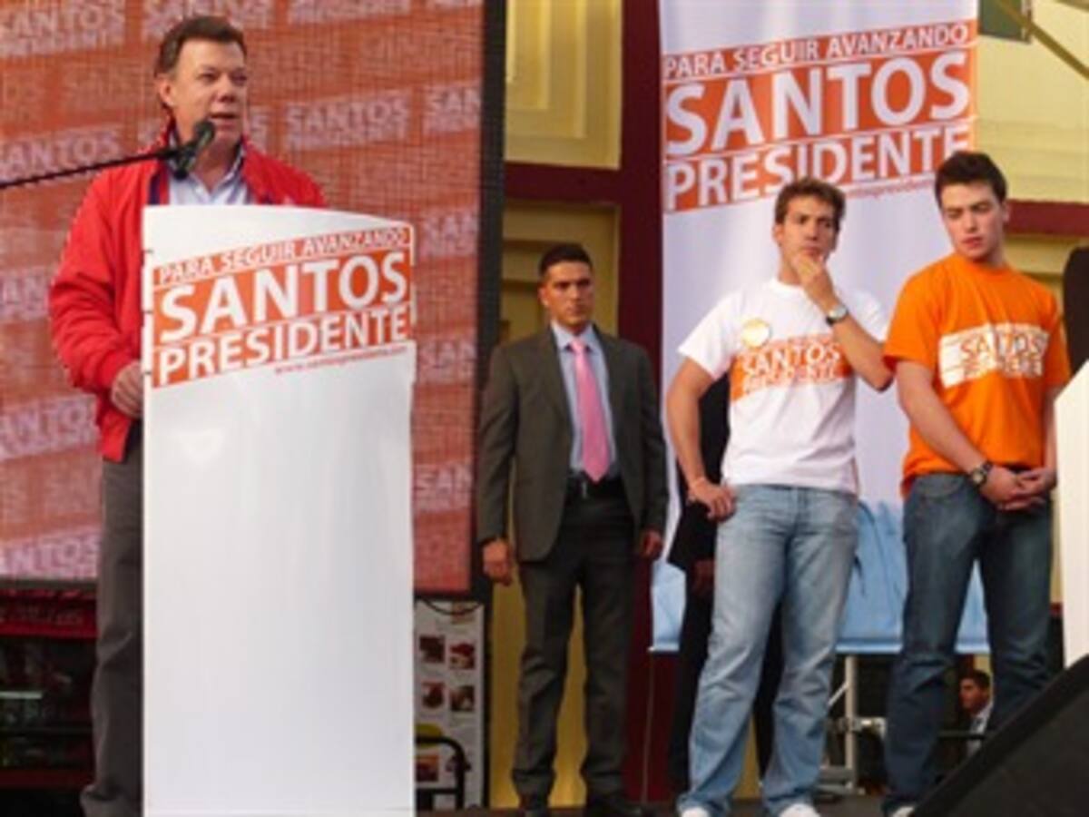 Juan Manuel Santos dice que si es presidente está dispuesto a reunirse con Hugo Chávez