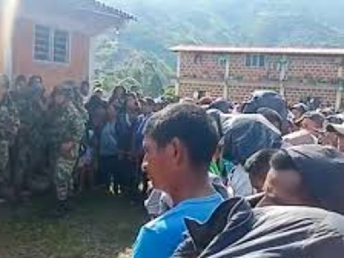 Comunidades impidieron el paso del Ejército en zona rural del municipio de la Plata en el Huila