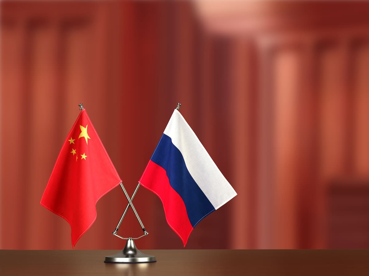 China estaría advirtiendo suspender las inversiones en el sector petroquímico con Rusia