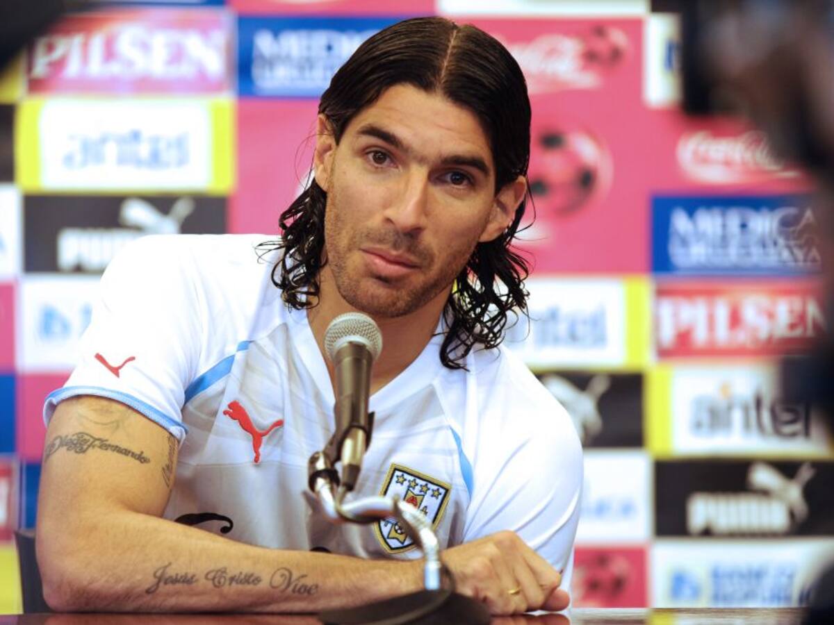 Se retira el 'Loco' Abreu, el jugador que integró más clubes del mundo