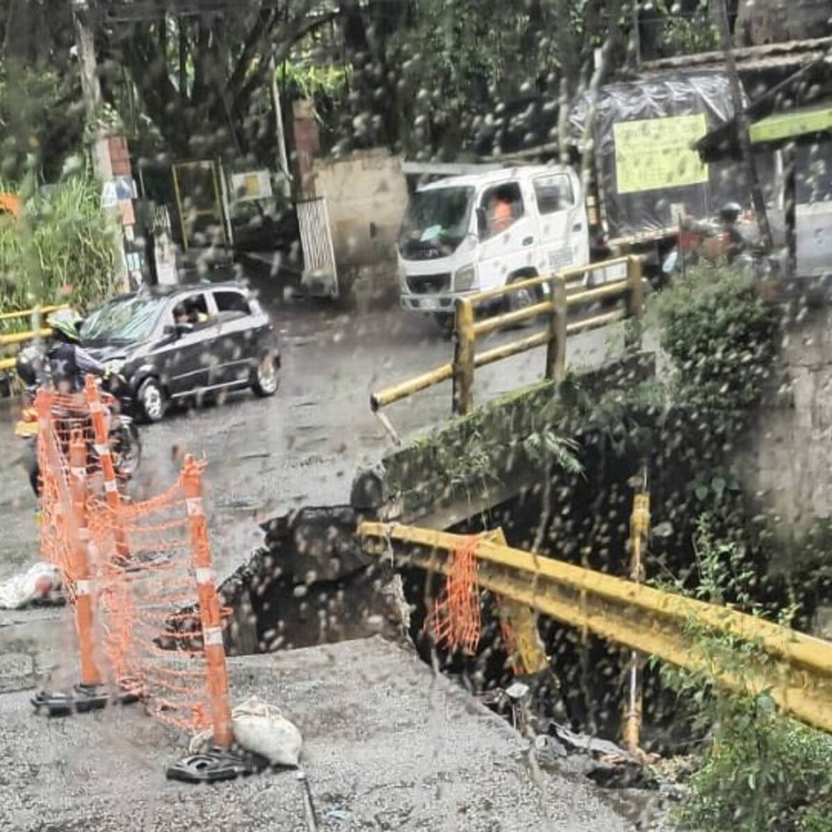 Por precaución, en Itagüí cierran el puente La Limona que conecta con San Antonio de Prado