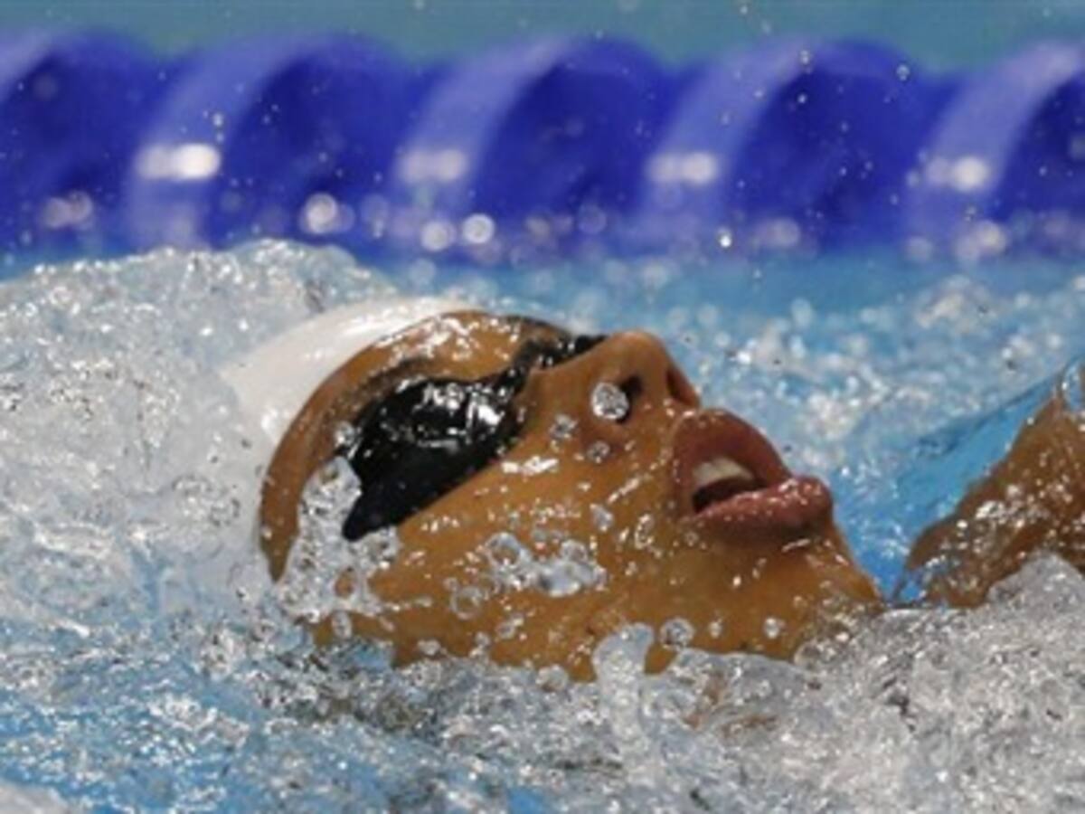 Carolina Colorado y Omar Pinzón, eliminados en los 100 mts. espalda