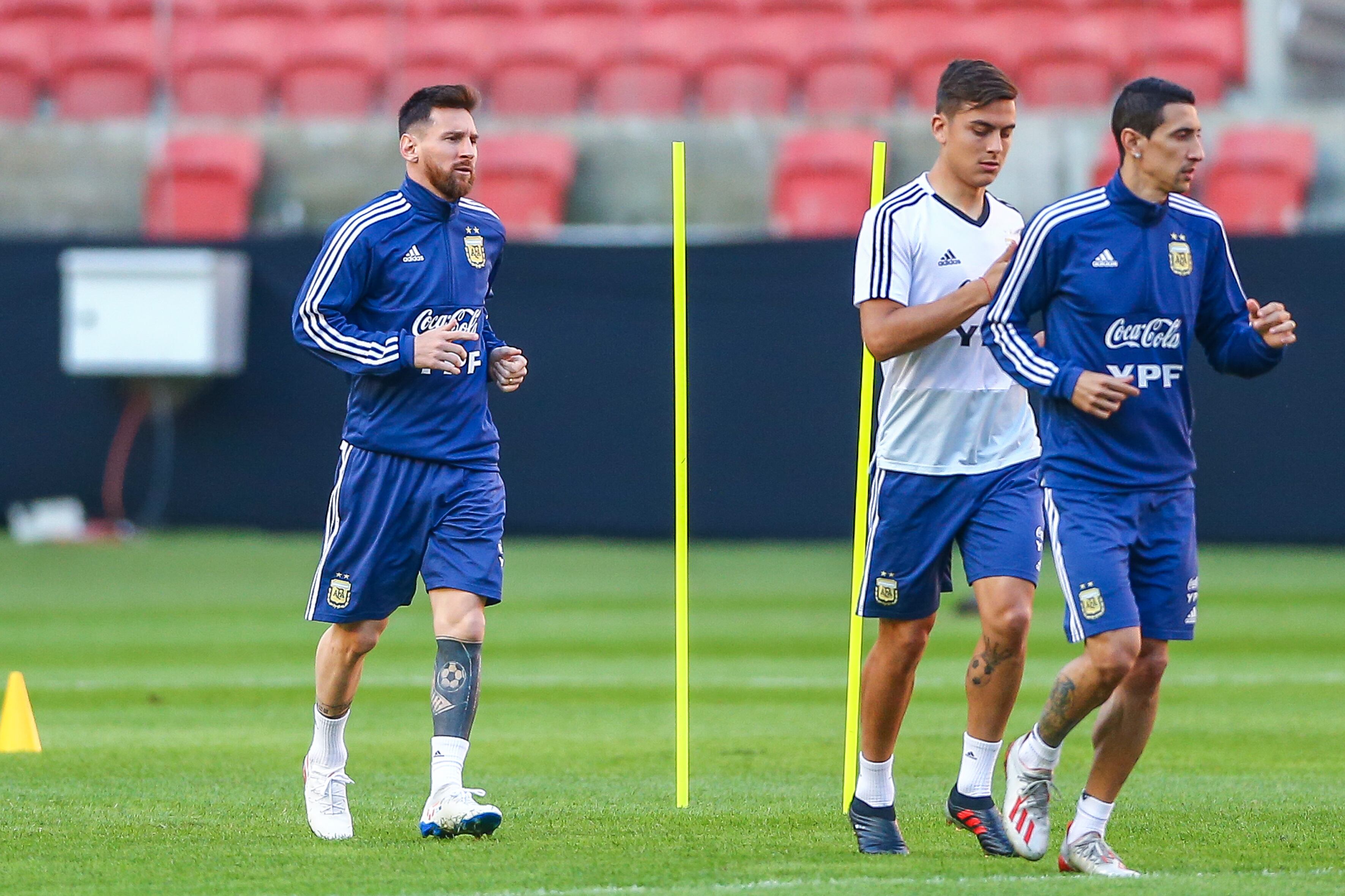 Lionel Messi, Paulo Dybala y Ángel Di María preocupan en la Selección Argentina.