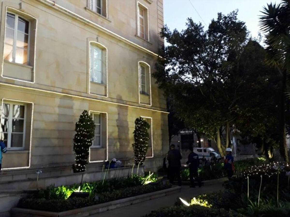 Iluminación navideña de la Casa de Nariño costó 223 millones de pesos