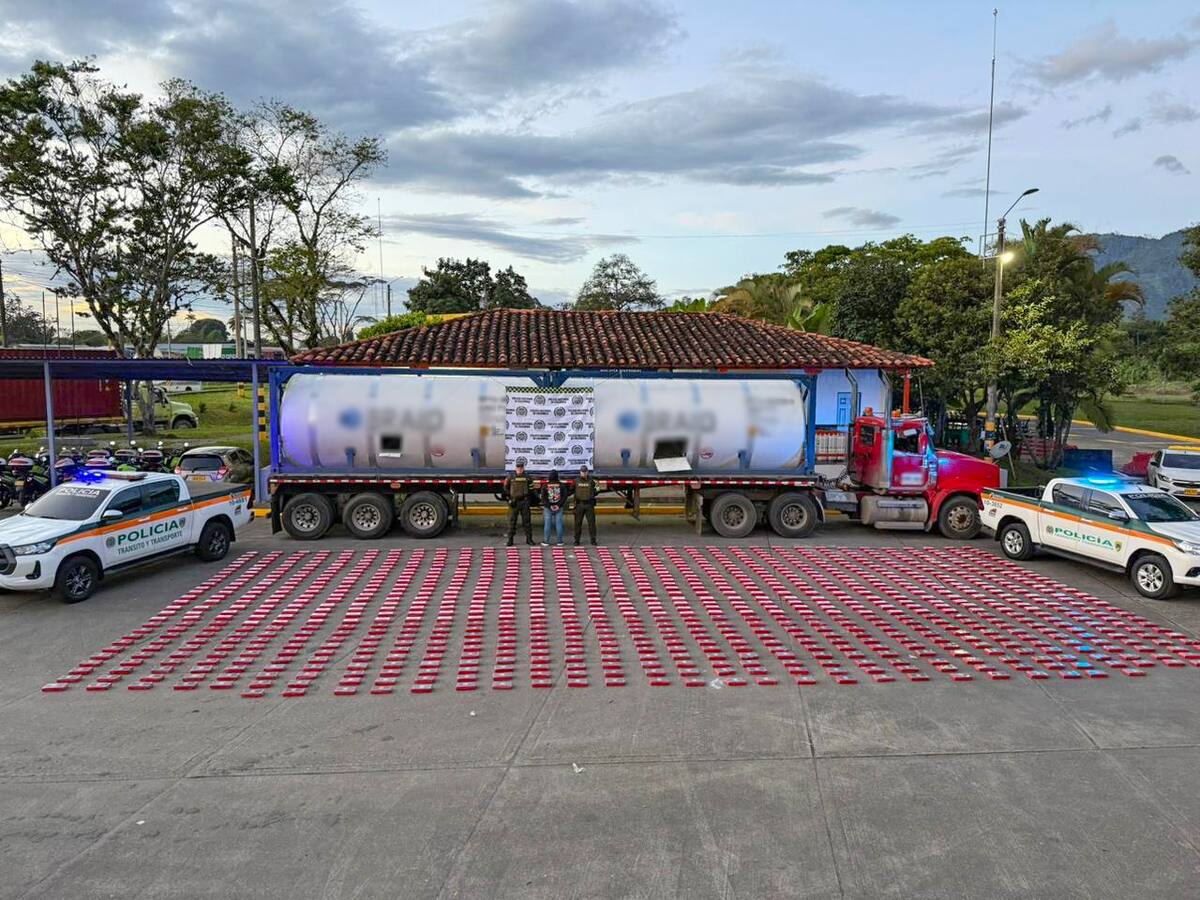 En vías del Quindío, la Policía incautó una tonelada de cocaína que tenía como destino Bogotá