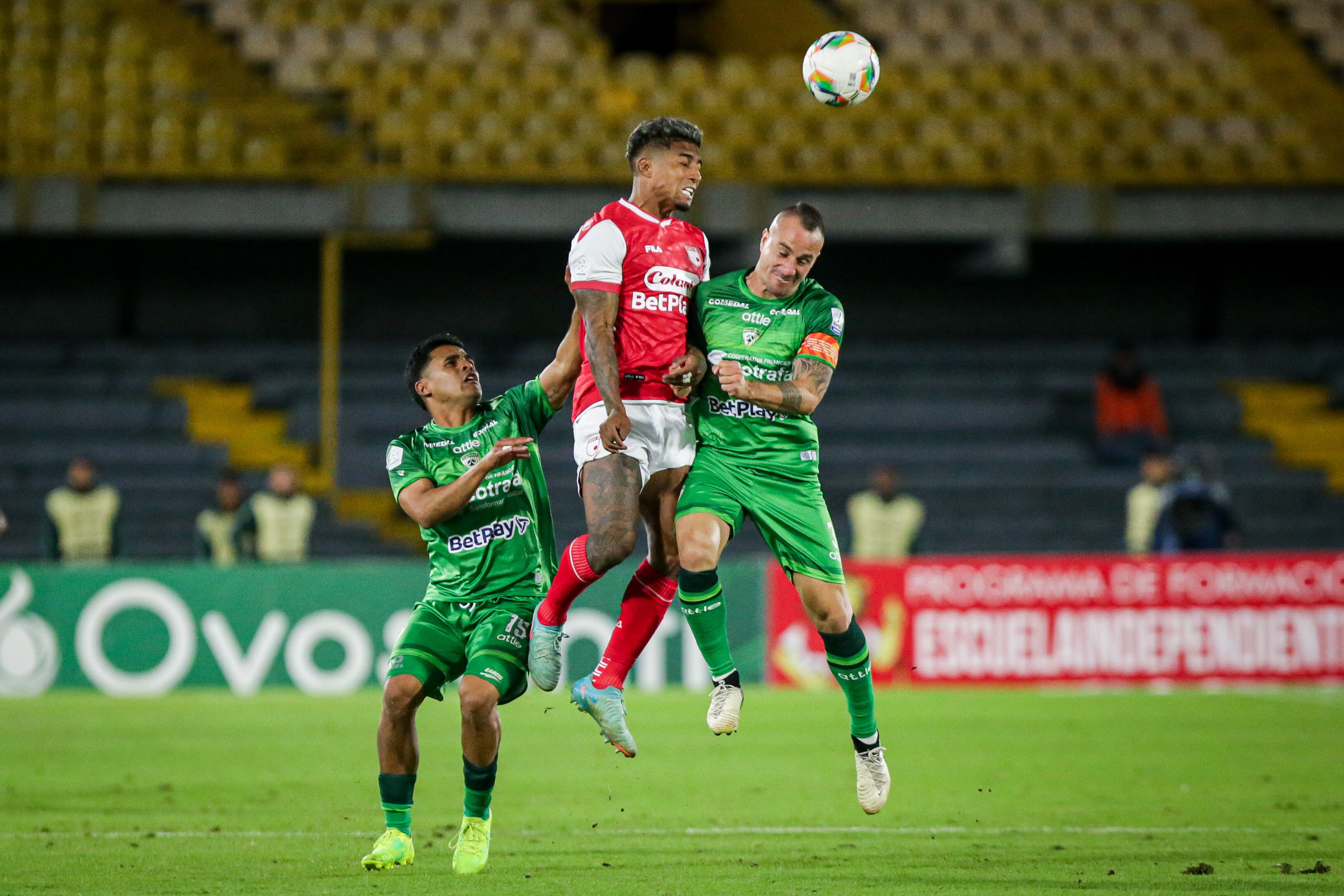 Independiente Santa Fe enfrenta a La Equidad, por la fecha 03 de la Liga BetPlay II 2024, en el estadio Nemesio Camacho El Campín. (Colprensa - Mariano Vimos)