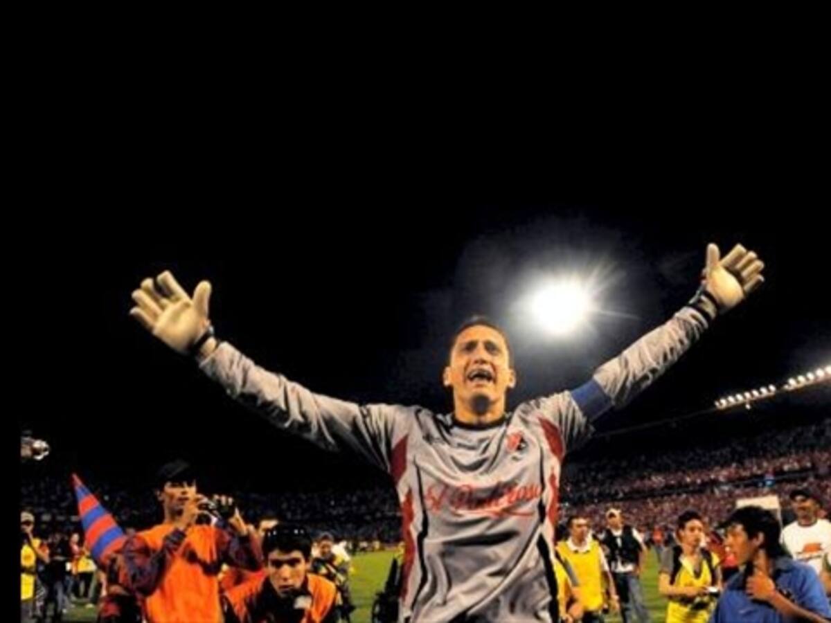 "Es un recuerdo muy especial el título que gané con el DIM" :Aldo Bobadilla