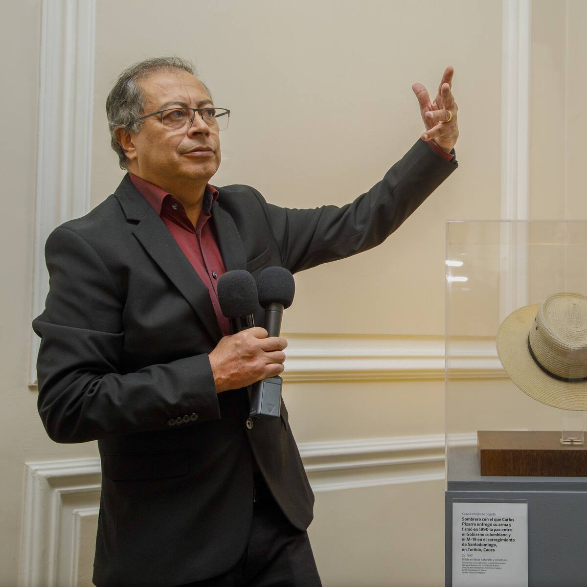 Demanda busca que el sombrero de Carlos Pizarro no sea Patrimonio Cultural de la Nación