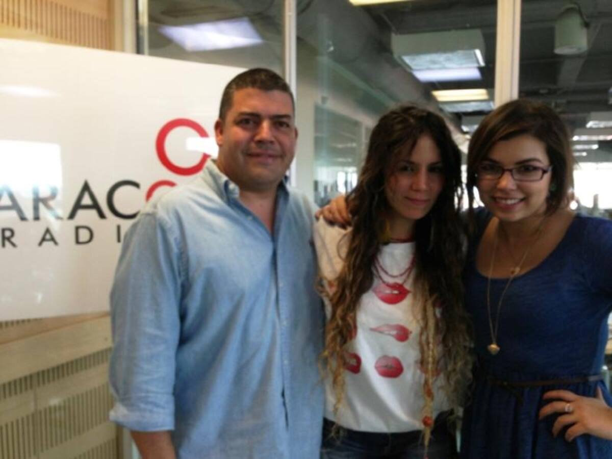 Duina del Mar presenta en Caracol Radio su nueva canción junto a Cabas, Besarte la boquita.