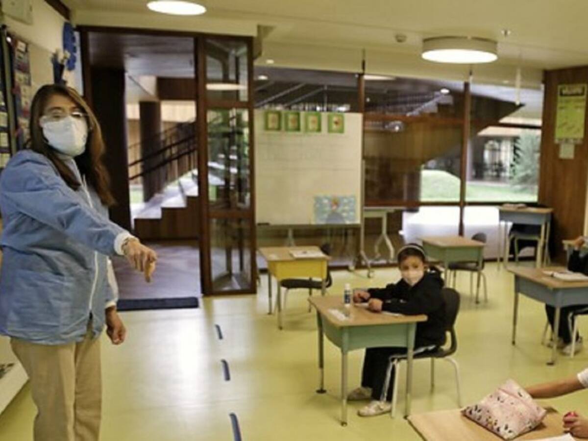 MinSalud llama a vacunar a los niños para retornar seguros a clases