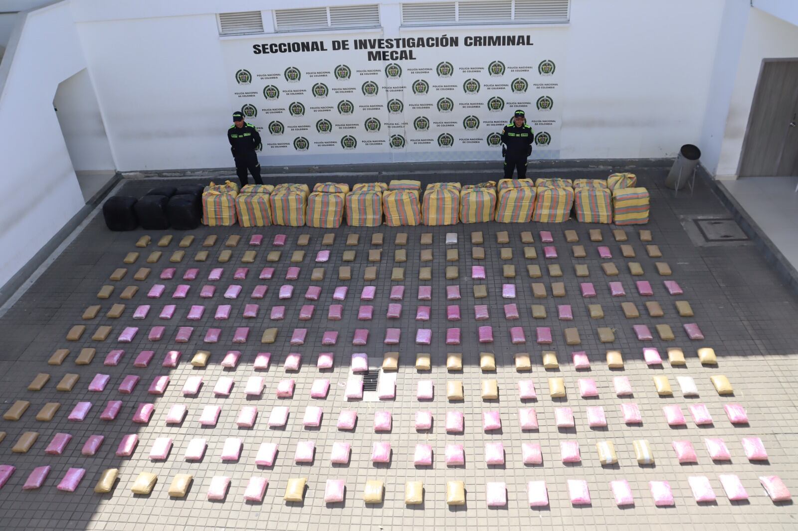 Candelaria, Valle: incendio de un bus destapó cuatro toneladas de marihuana ocultas