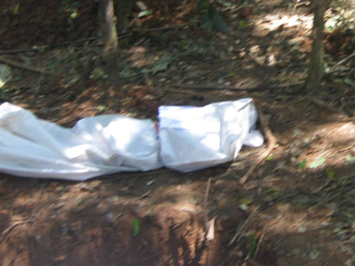 Campesinos encuentran cadáver de un posible miembro del Ejército