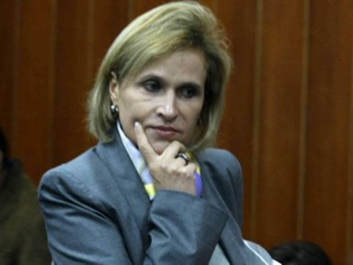 Contralora presenta reparos a la reforma a la salud y dice que podría ser inconstitucional