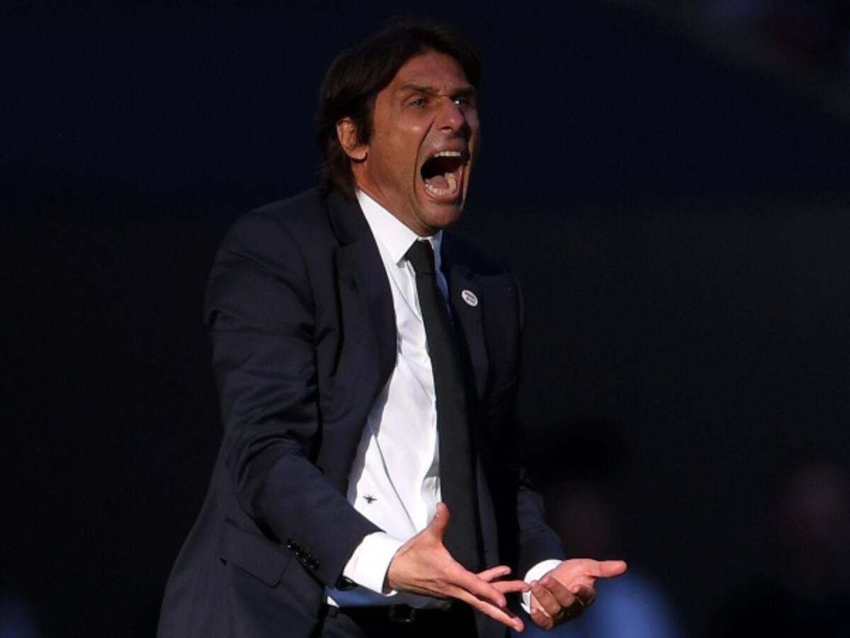 Chelsea despide a Conte y espera la llegada de Sarri