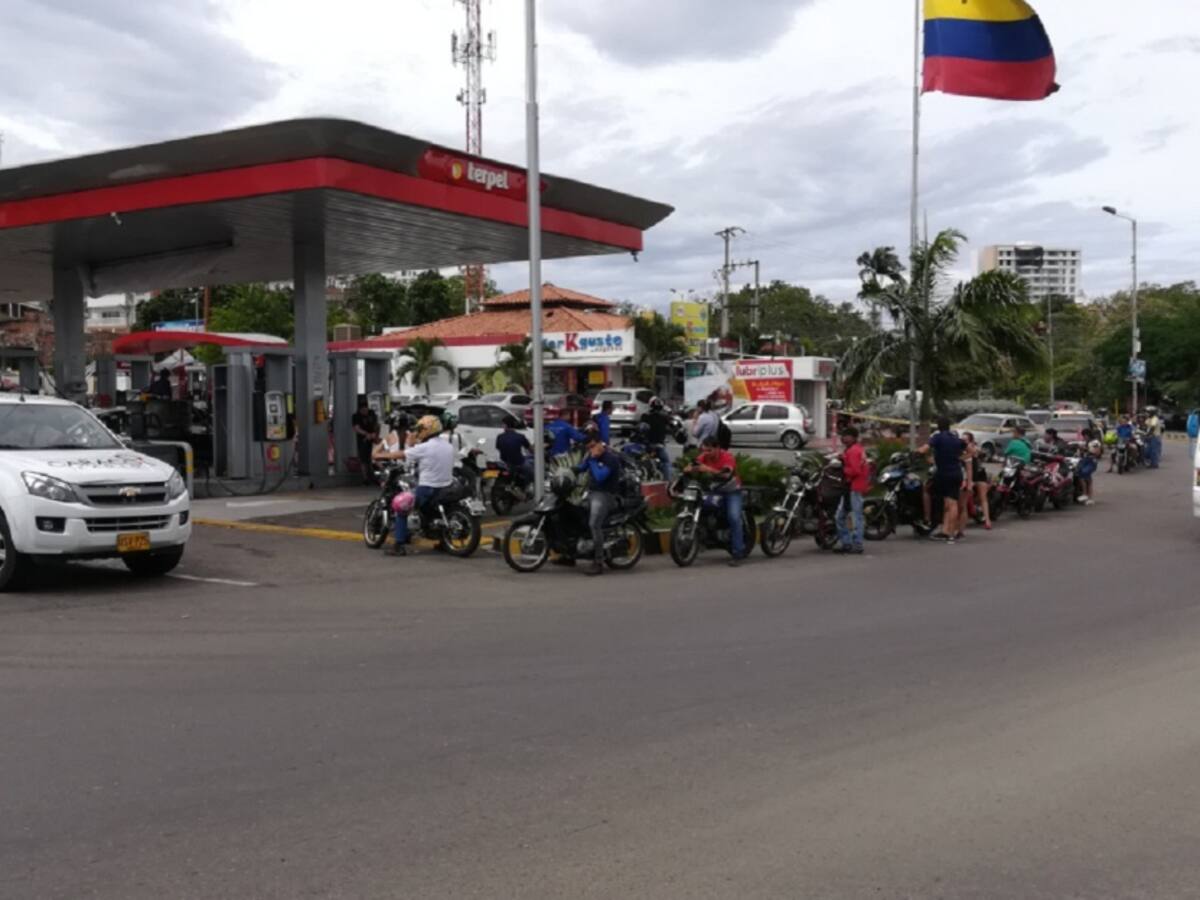 Propietarios de estaciones de gasolina rechazan acusación de contrabando