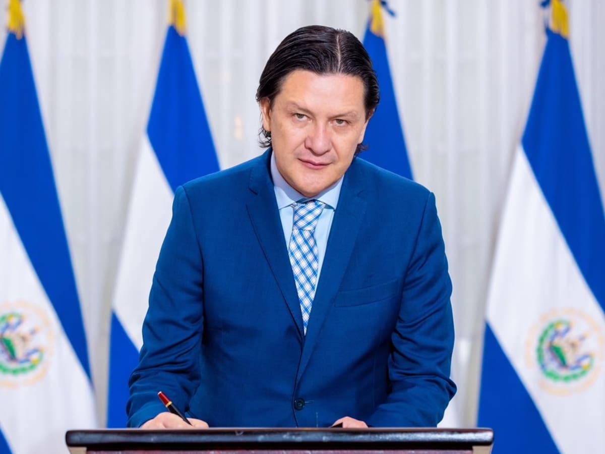 Experto en litigios internacionales critica contrato de asesoría sobre Lista Clinton